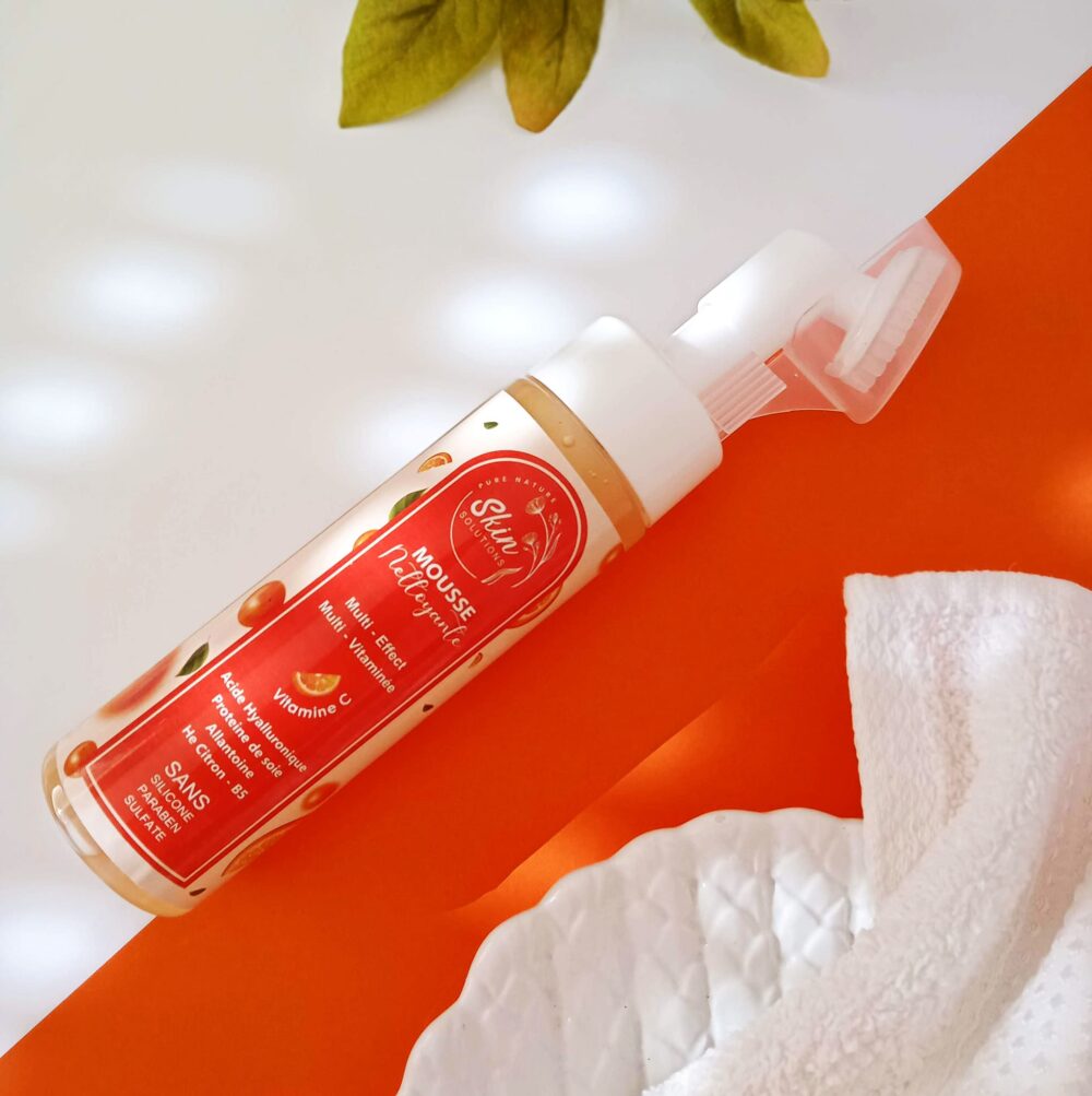 Mousse Nettoyante Mutti-effect/ Multi-vitaminée